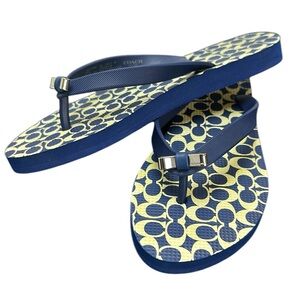 Coach Amel Navy/Tan Thong Flip Flops Size 6 B‎ Silver Bow Detail Signatur…